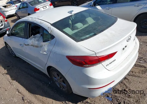 2017 Hyundai Elantra Se из США, поврежденный, VIN 5NPD84LFXHH026556